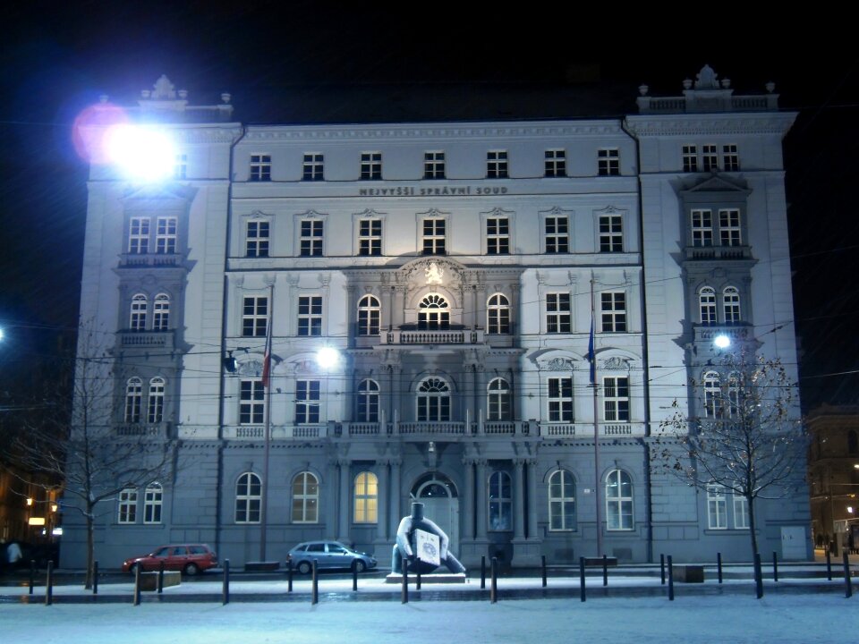 Landmark historical night