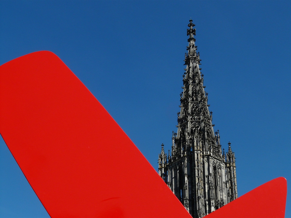 Red dog ulm ulm cathedral