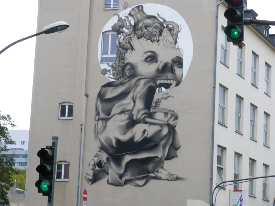 Hauswand facade paint art