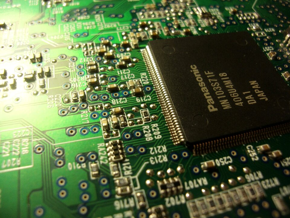 It chip component