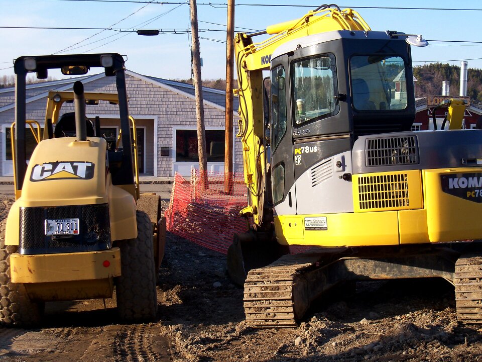 Work site backhoe digger