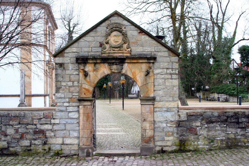 Arch stone stone bow