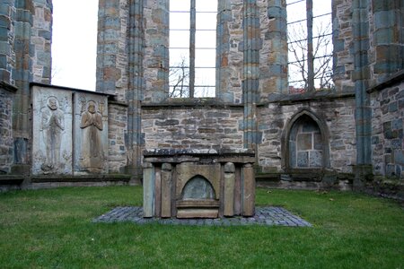 Decay masonry nature