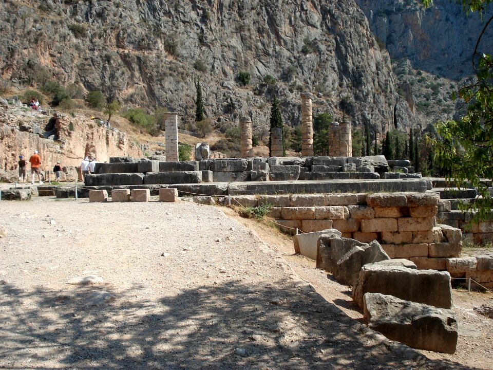 Greece oracle central greece