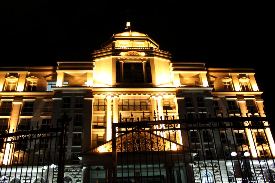 Night brilliant light