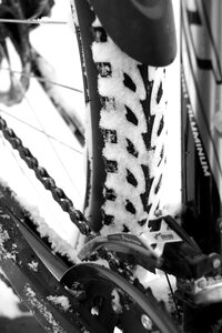 Mountain riding snow