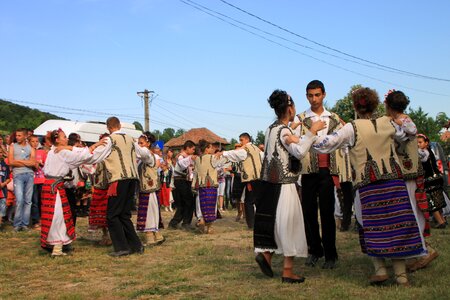 Folk gorj izvorasul