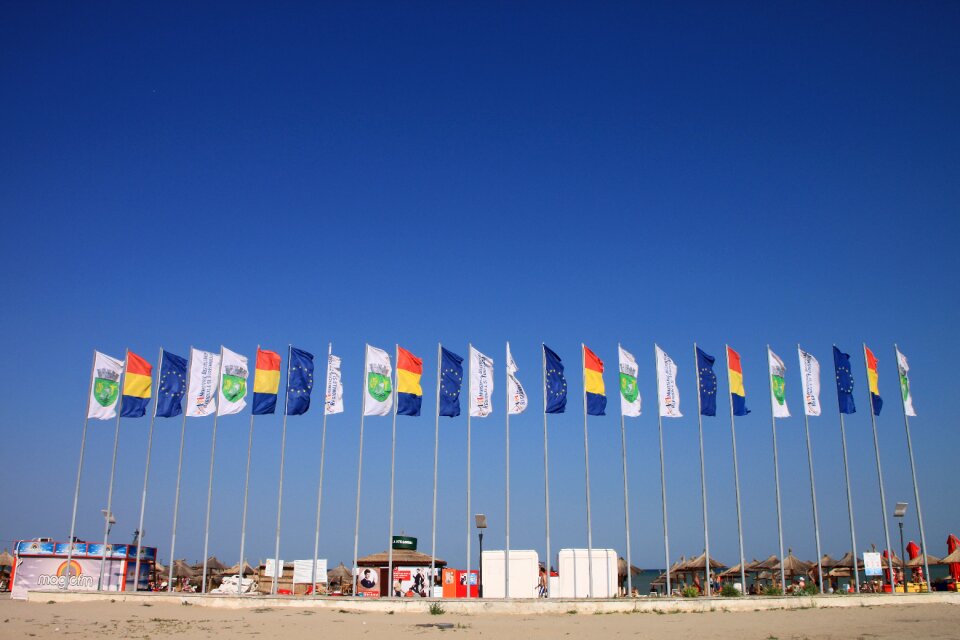 Flags neptune romania