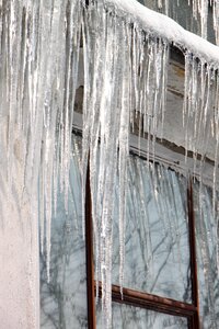 House icicles roof photo