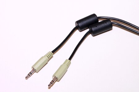 Extension ferrite headphone photo