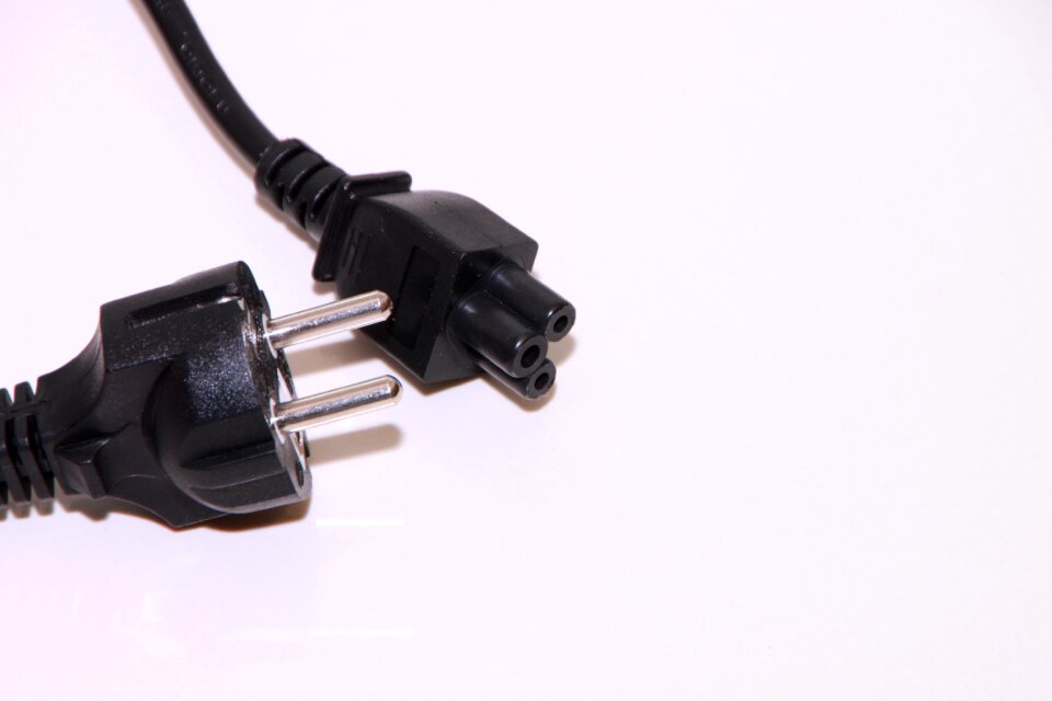 Cord detachable laptop