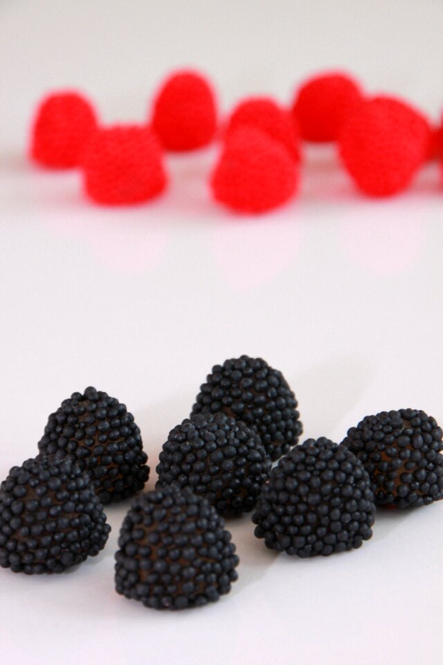 Chewy flavored fruit