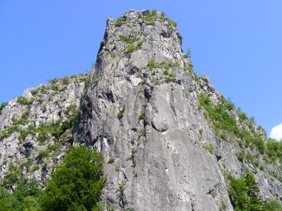 Retezat road travel