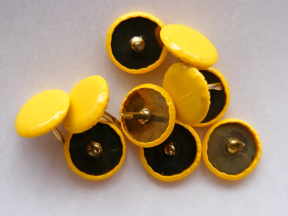 Supplies tack thumbtack