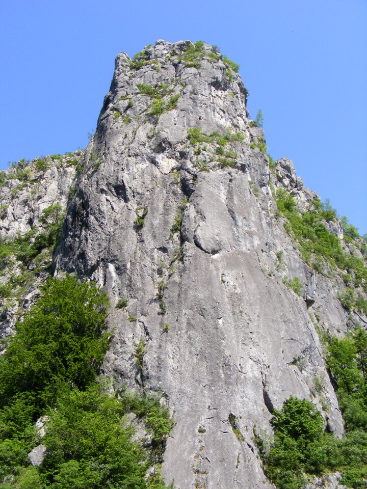 Retezat road travel