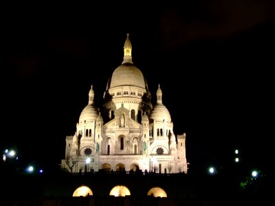 Evening basilique du sacre coeur church photo