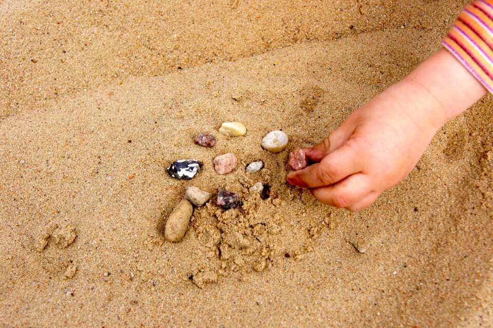 Child stones place