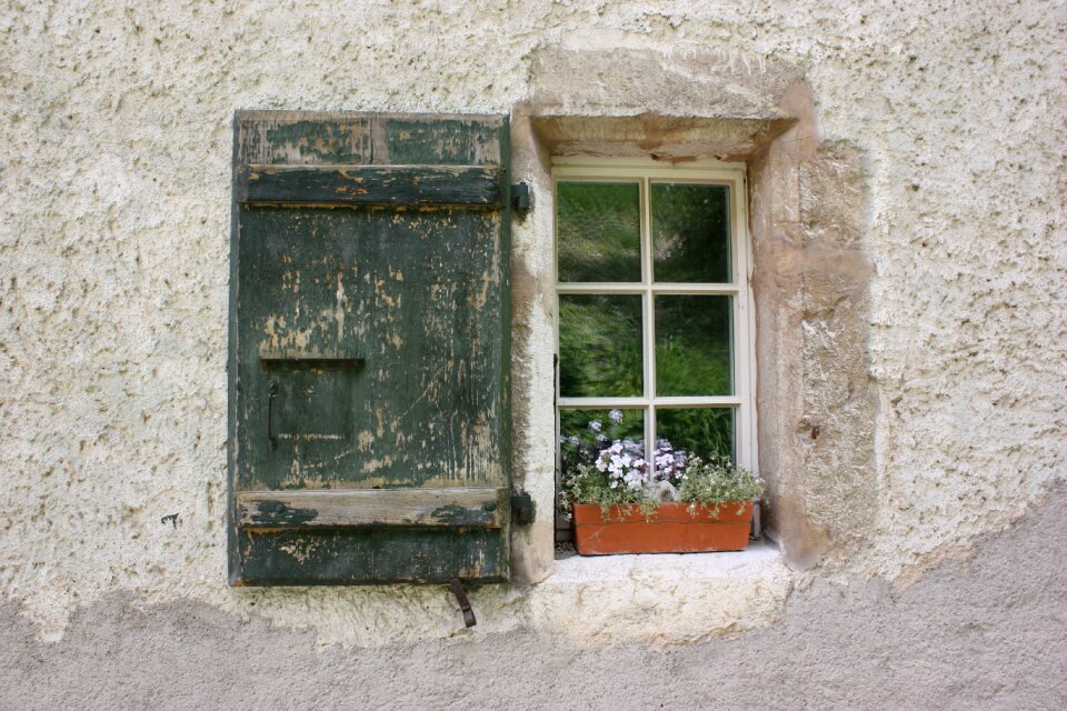 Wall building house