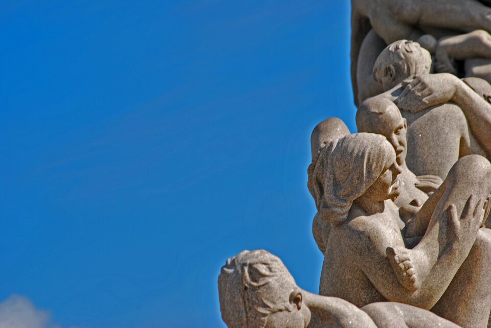 Statue vigeland scandinavia