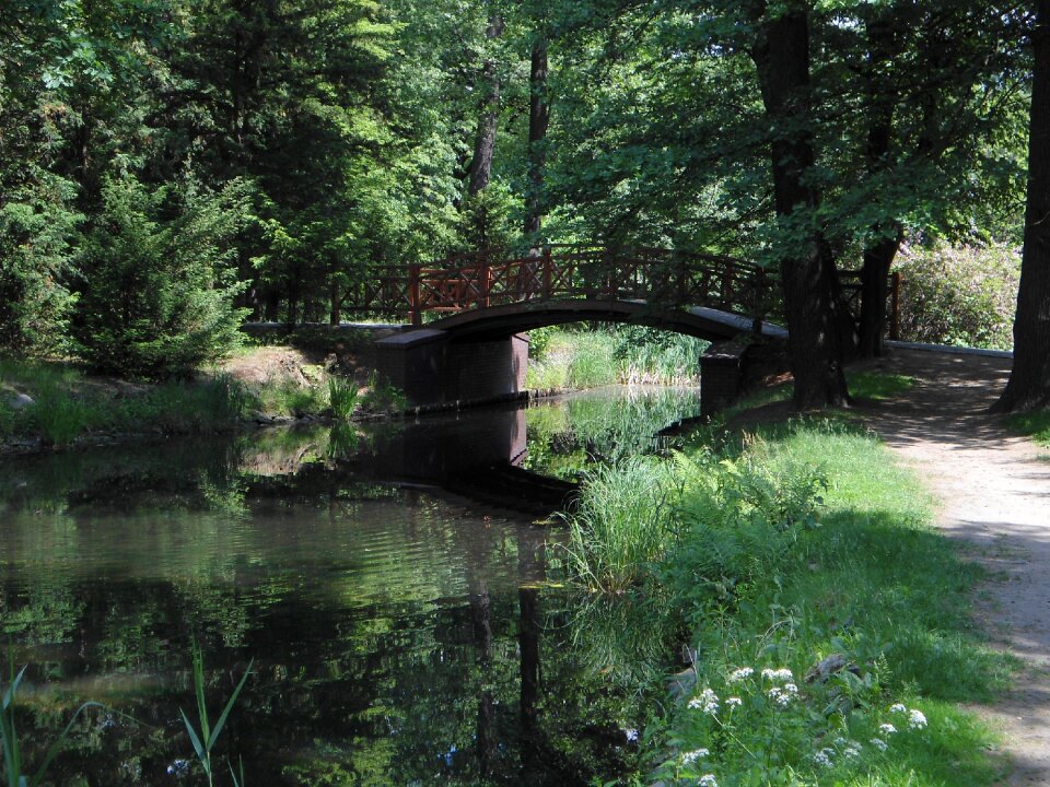 Water bridge park