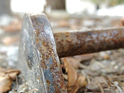 Iron metallic oxide