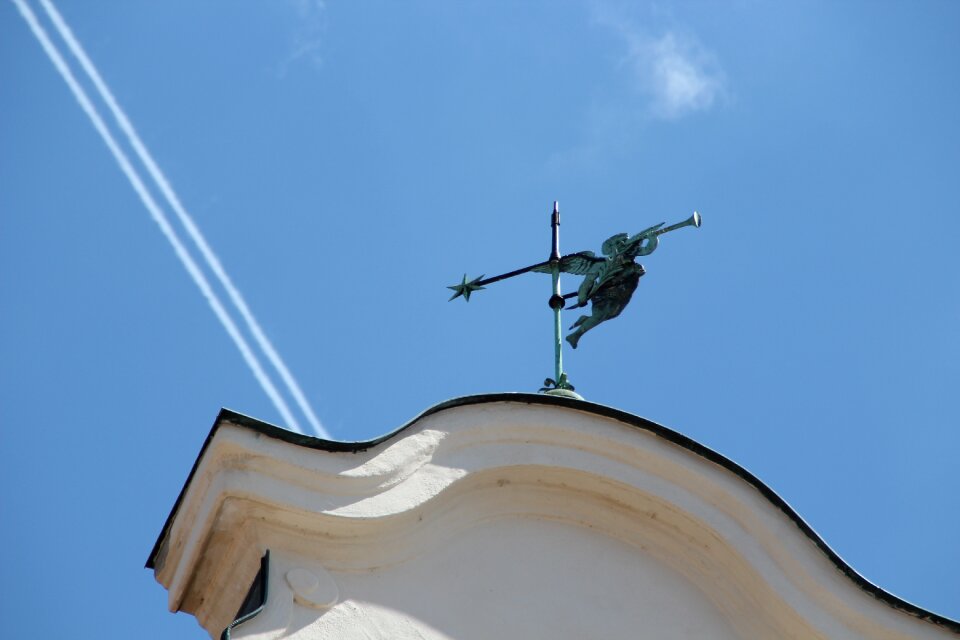 Kempten sky contrail photo