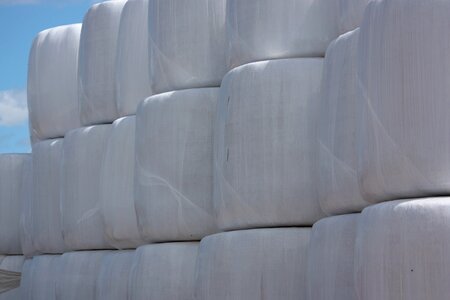 Pre bale of hay ball