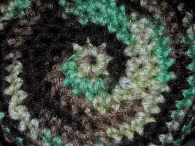 Crochet black green