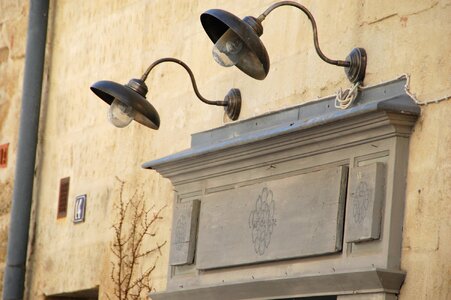 Luminaire bulb facade