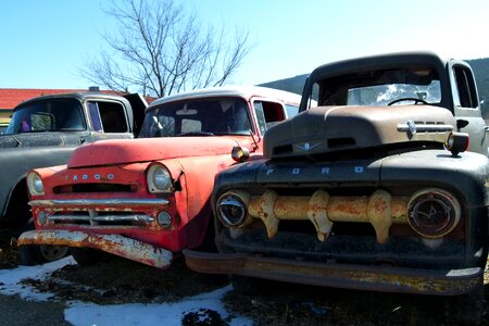 Automobile oldsmobile corrosion photo