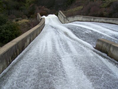 Spillway water avenue