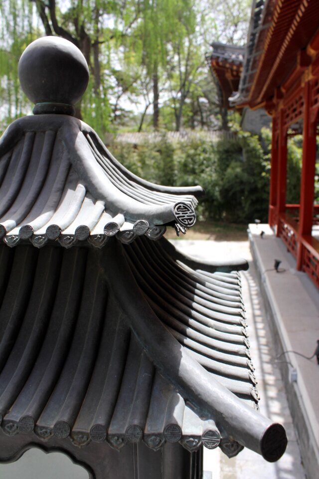 Fixture porch detail