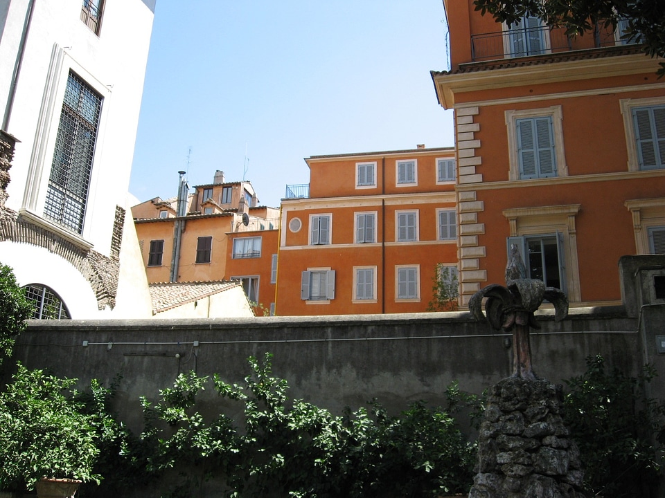 Exterior window rome