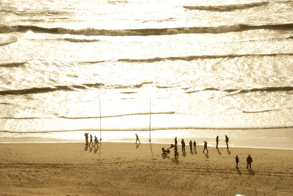 Backlighting sparkle beach