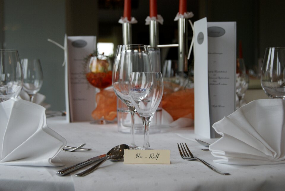Commercial glasses table decoration