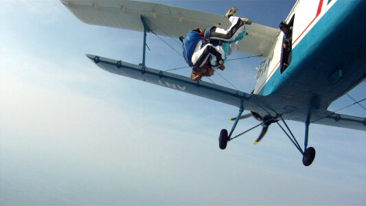 Tandem skydiving parachute go to