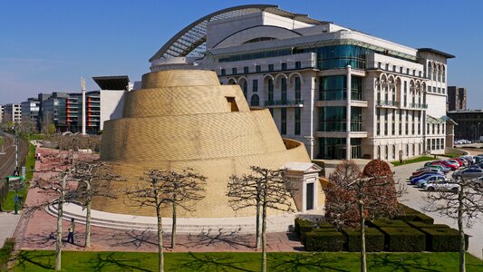 Ziggurat art budapest