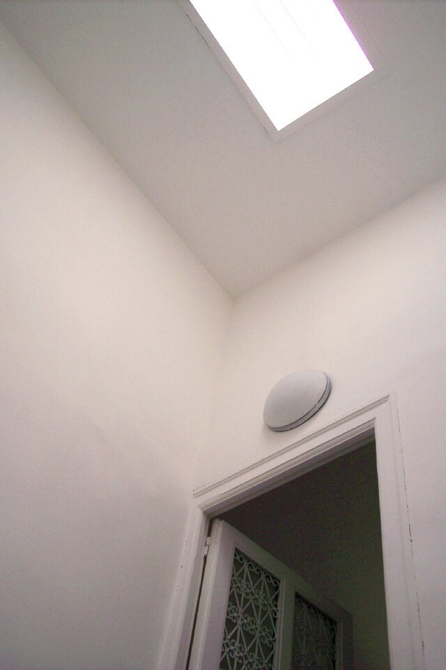 Door ceiling entrance