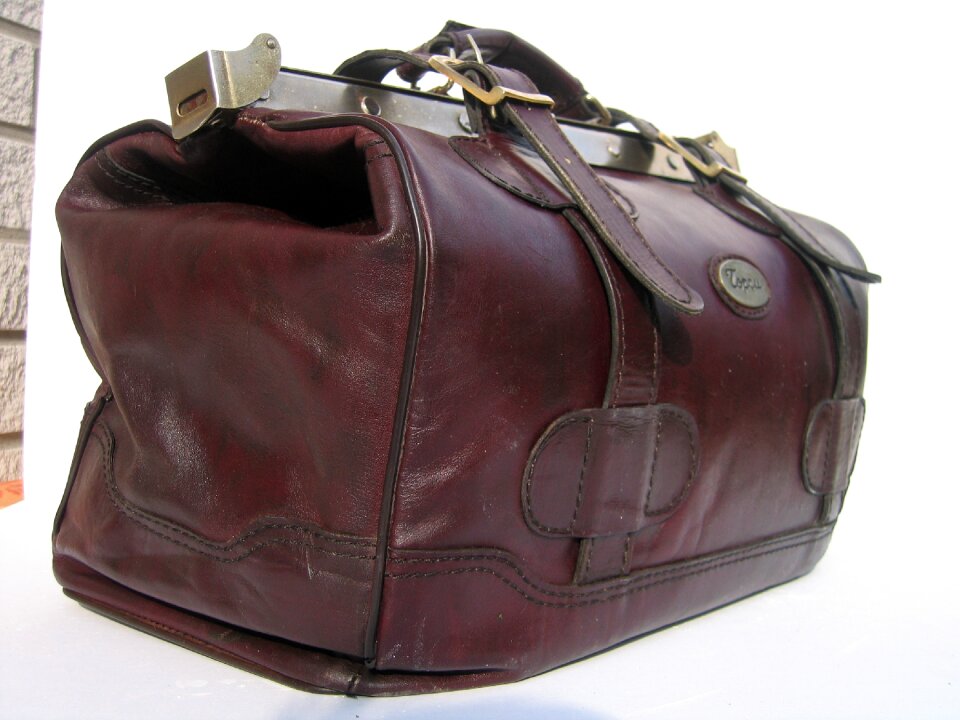 Bag travel red brown
