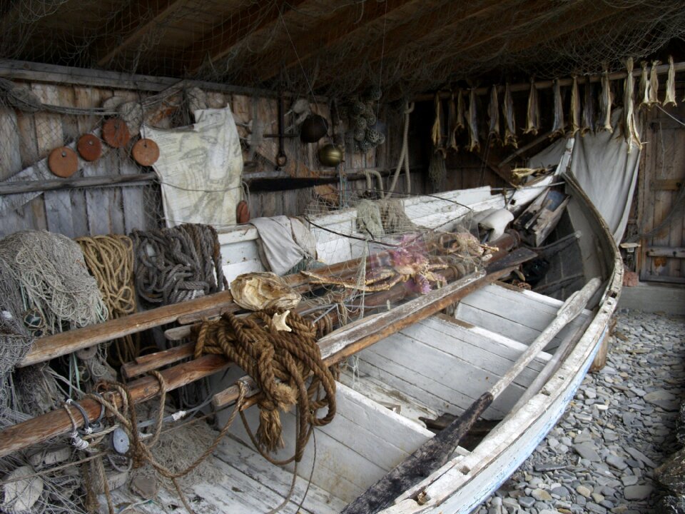 Wooden boat fishing rowing boat