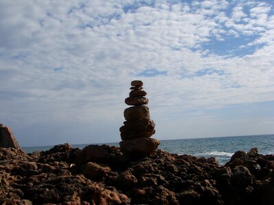 Clouds horizon stones