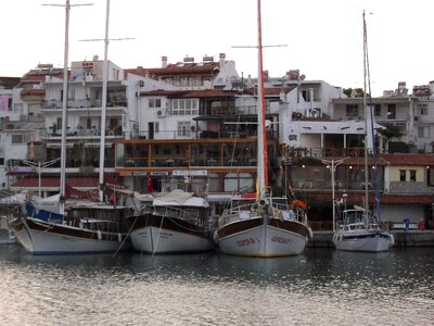 Marine edge yachts