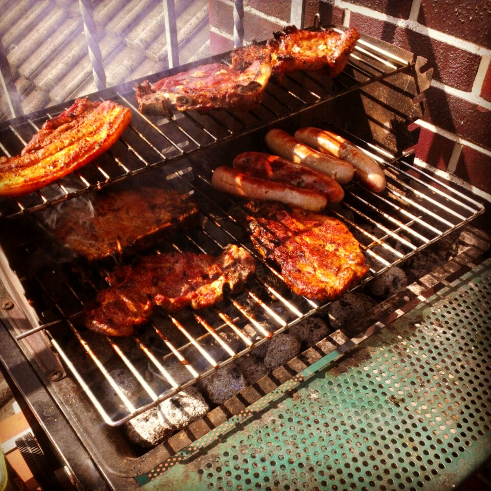 Barbecue meat grill