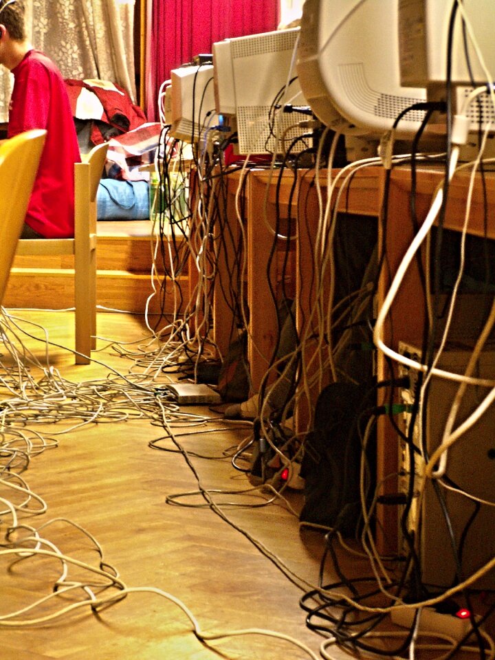 Cables competition technology