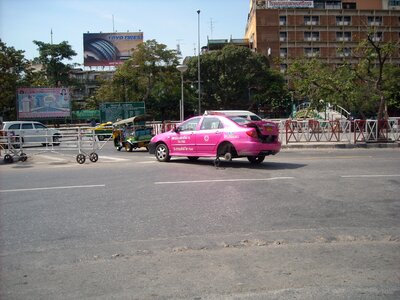Taxi chaos road