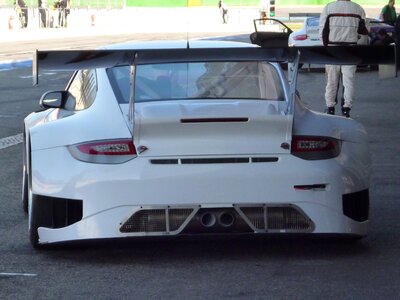 Automobile carrera gt3