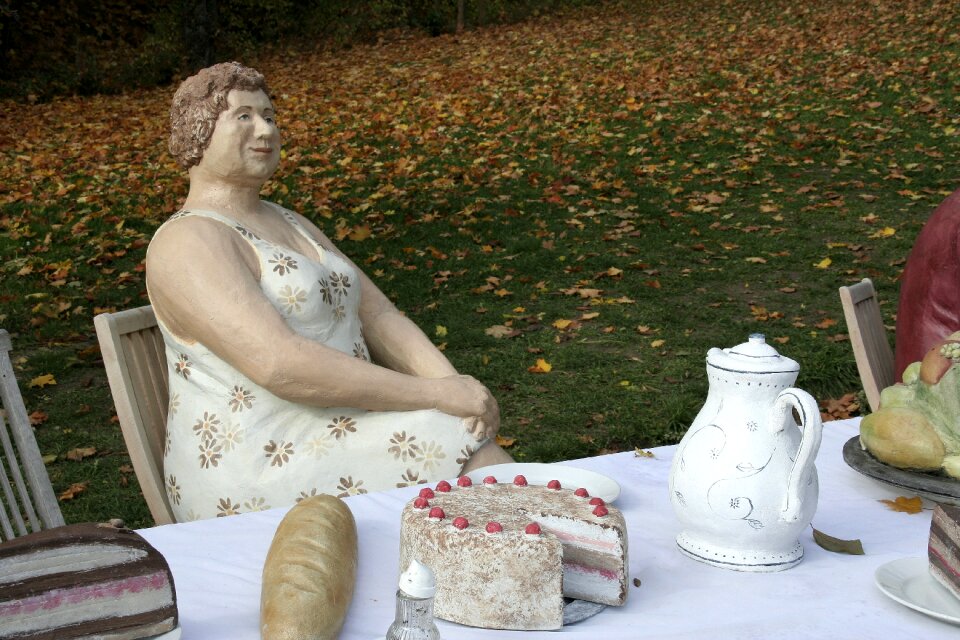 Lady art sculpture