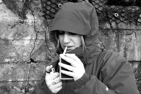 Cold wrap black and white