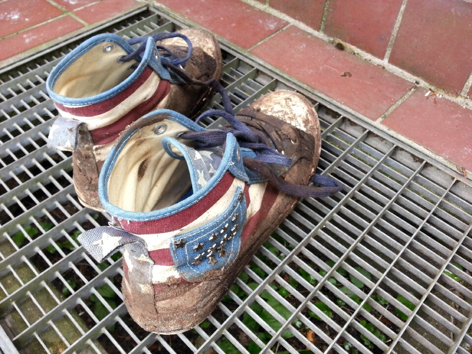 Dirty shoes hurricane