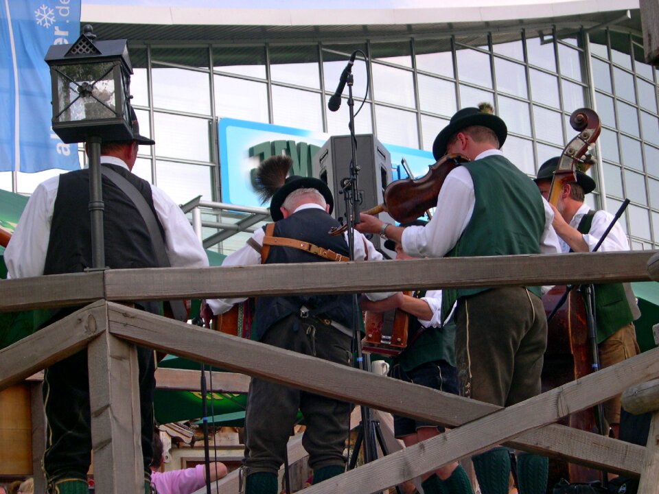 Bavarian music band ski hall neuss